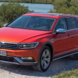 all-new-volkswagen-passat-alltrack-launched-with-4-engines-video-photo-gallery_5